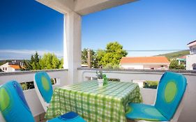 1-Bedroom Apartment With Loggia In Punat Island Krk