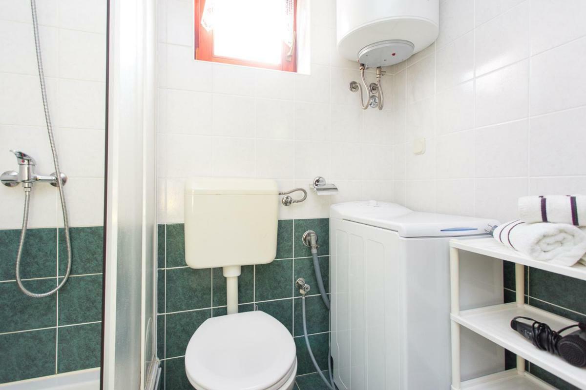 1-Bedroom Apartment With Loggia In Punat Island Krk Exterior foto